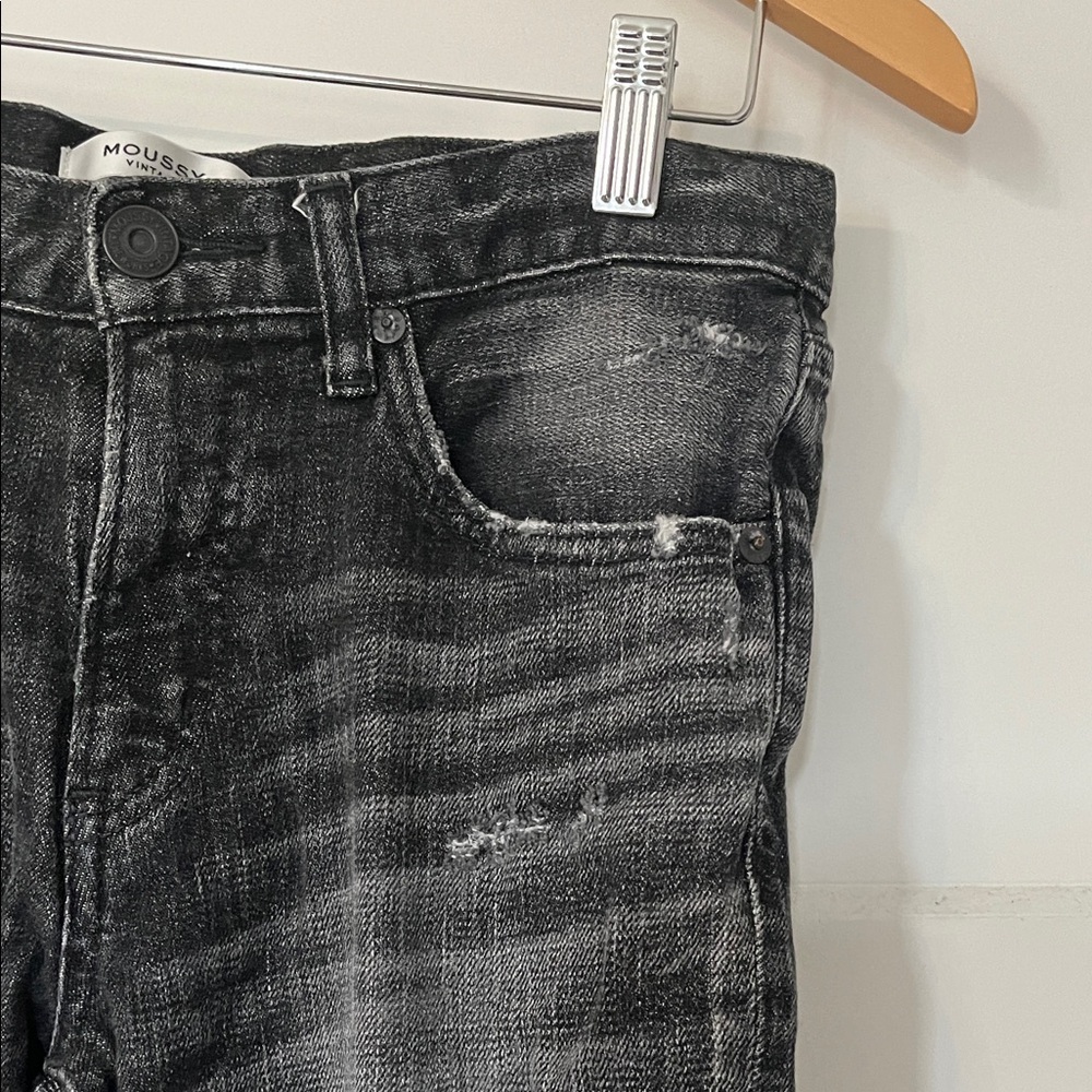 Moussy Dark Wash Boyfriend Jeans - Picture 9 of 10